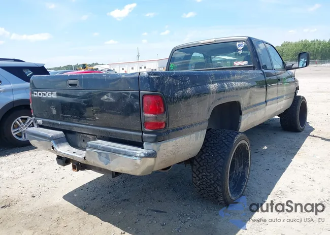 3B7KF23W4TM174495: 42543073