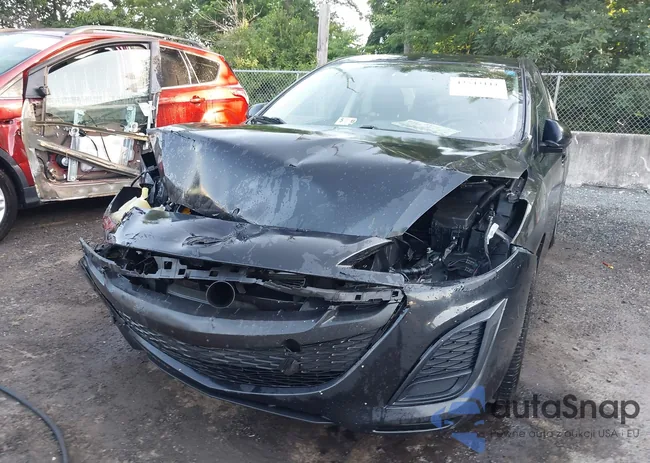 JM1BL1UF9B1901949: 42543111