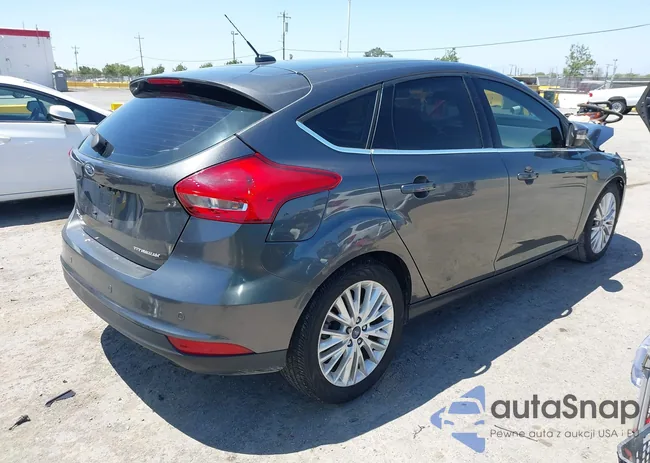 1FADP3N28JL232120: 42544070