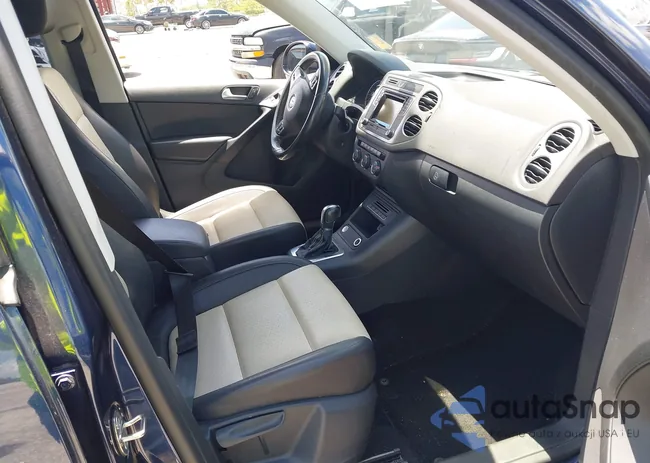 WVGAV7AX5GW600784: 42543299