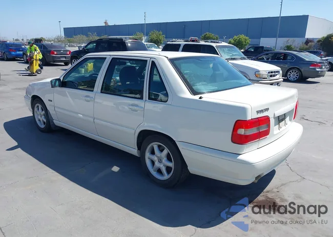 YV1LS5574W1483497: 42544577