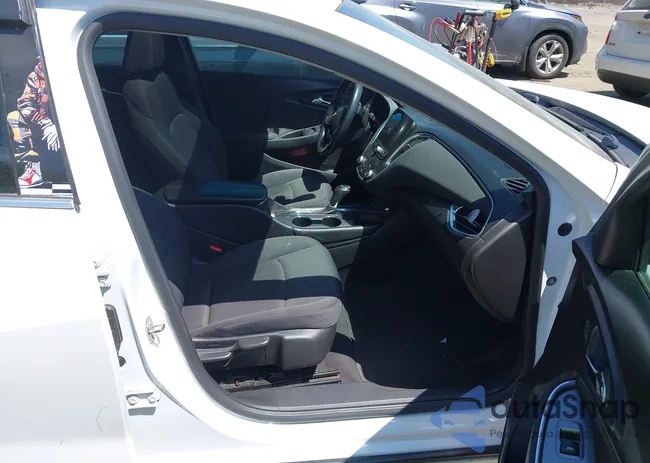 1G1ZD5ST0JF135759: 42544920