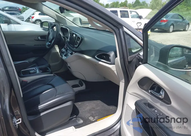 2C4RC1BG5PR520967: 42544264