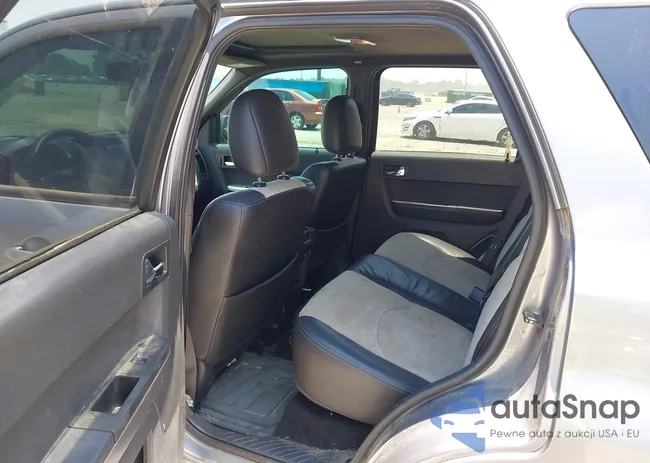 4M2CU87118KJ08023: 42545623