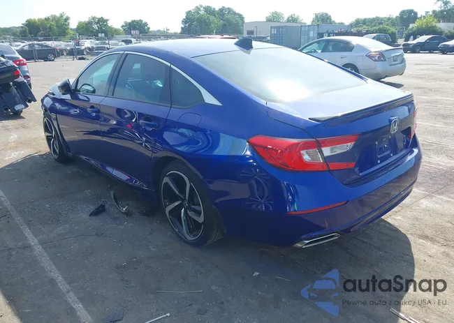 1HGCV2F32NA008261: 42545629