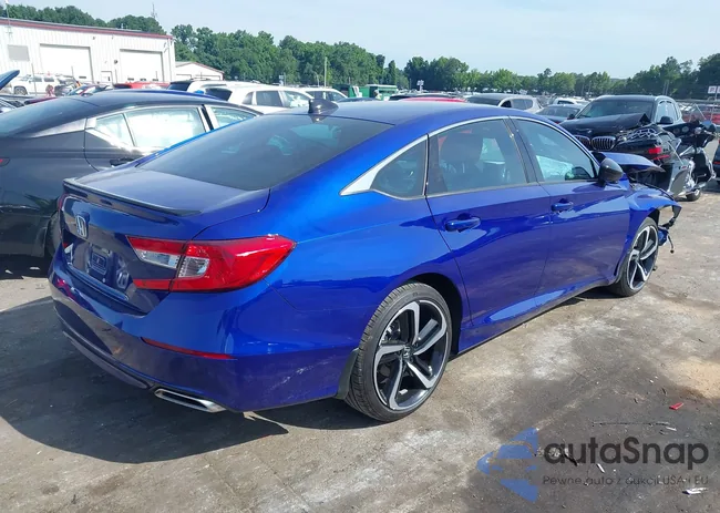 1HGCV2F32NA008261: 42545629