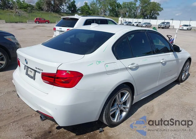 WBA8B7C5XJA584557: 42545815