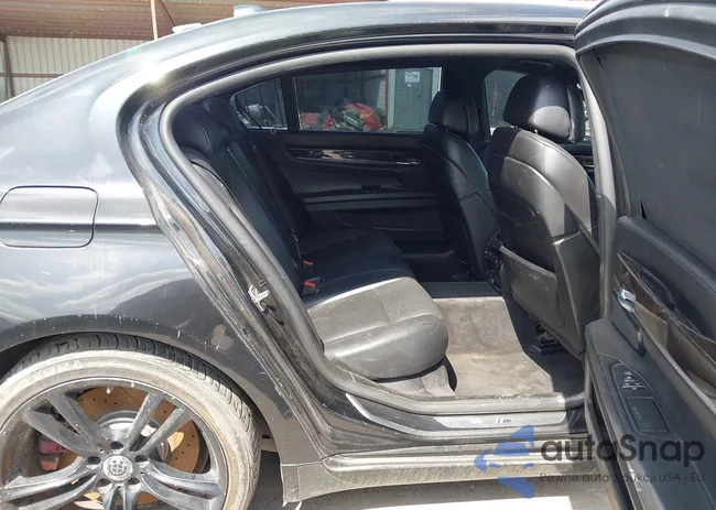 WBAKB8C55CC963940: 42545862