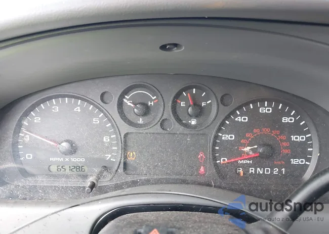 1FTYR11U18PA09213: 42546008