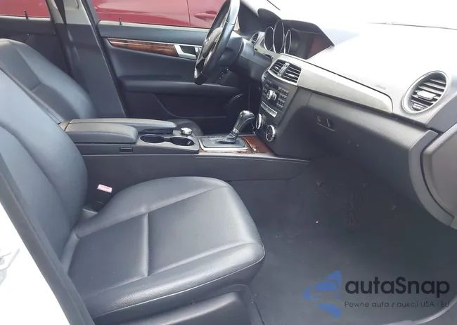 WDDGF4HB5DR245622: 42545296