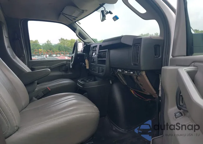 1GCWGAFP8K1196427: 42545445