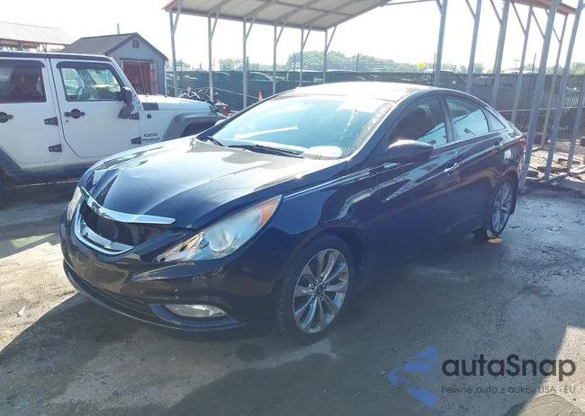 5NPEC4AB5DH526833: 42545449