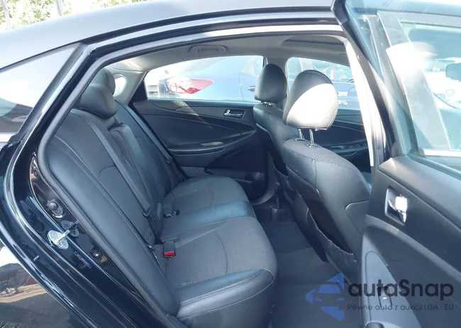 5NPEC4AB5DH526833: 42545449