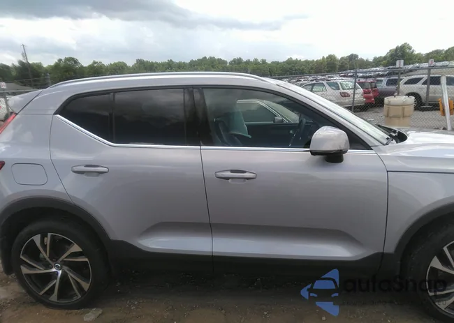 YV4L12UA5P2940153: 42546592