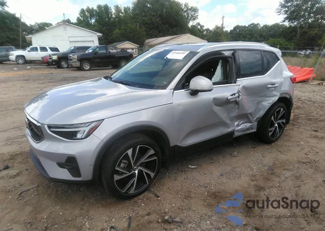 YV4L12UA5P2940153: 42546592