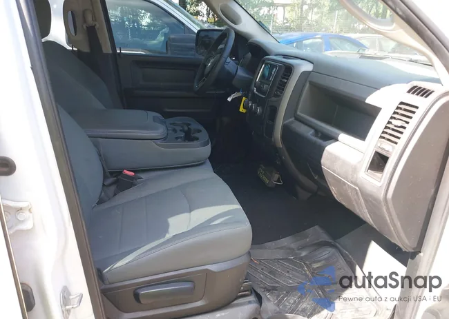 1C6RR7FG2JS282729: 42546823