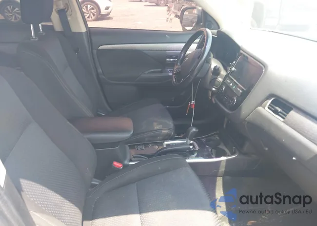 JA4AD3A39JZ035517: 42546205