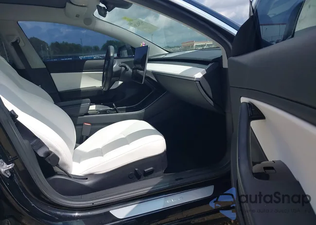 5YJ3E1EB0JF078750: 42546296