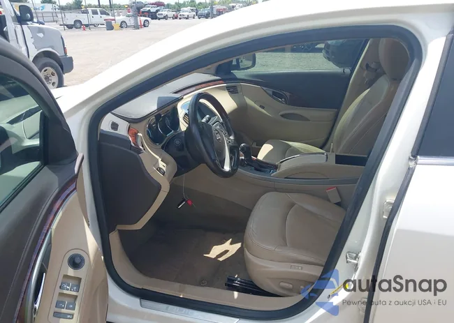 1G4GH5E34DF165569: 42547575