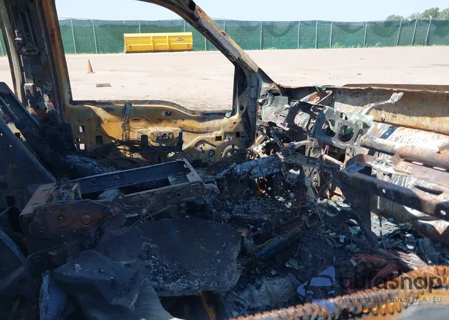 1FT7W2B60CEC15251: 42547596