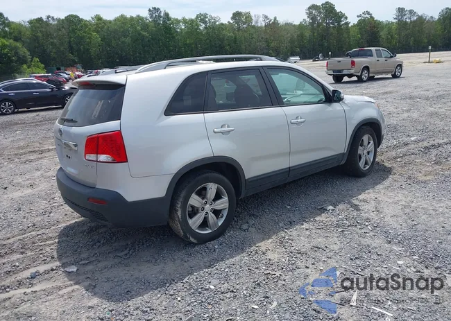 5XYKU4A26DG411293: 42547801