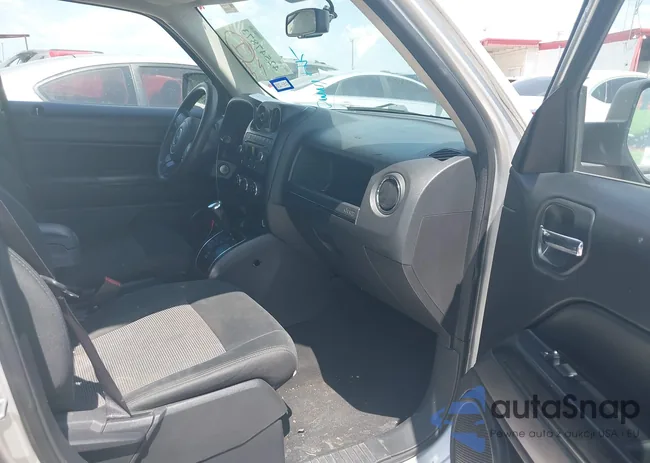 1C4NJPBAXCD616688: 42547873