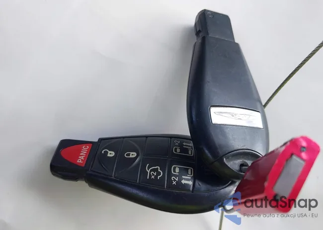 2C4RC1BG3FR619334: 42547159