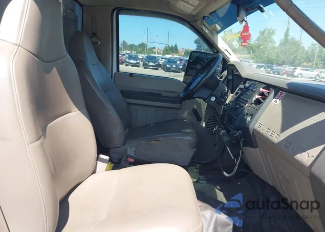 1FDNF21558EC22652: 42547192