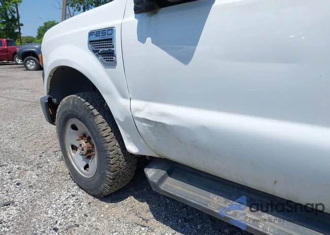 1FDNF21558EC22652: 42547192