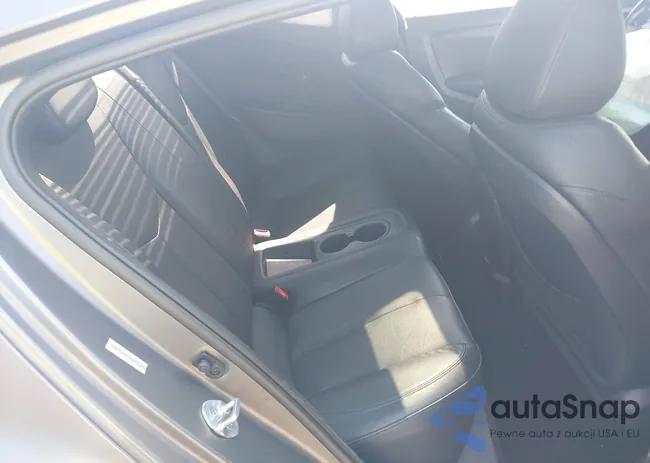 KMHTC6AE0EU207064: 42547214