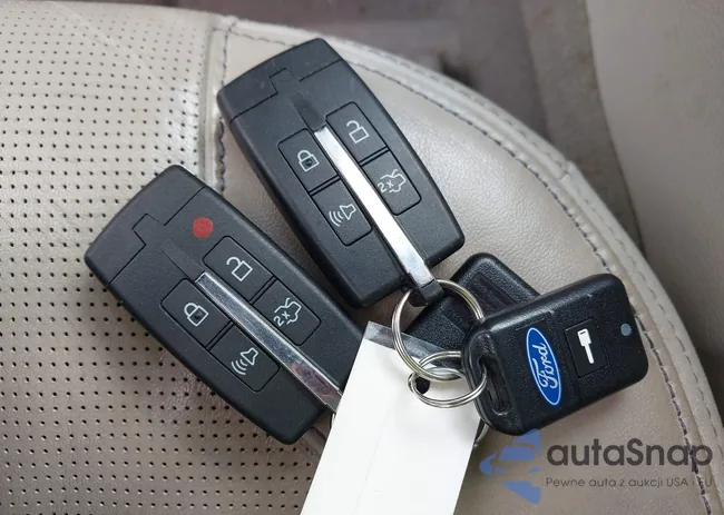 1FAHP2FW9BG125021: 42547341