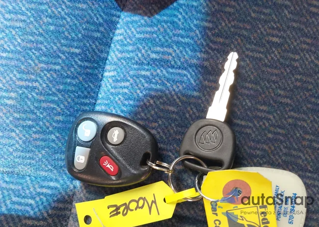 1G4HP54K2Y4254087: 42547537