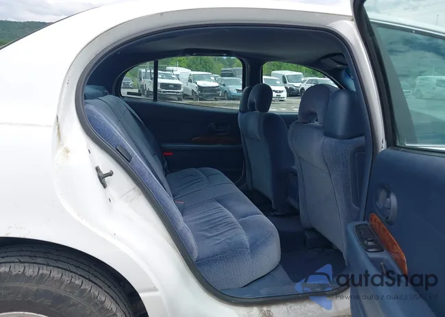 1G4HP54K2Y4254087: 42547537