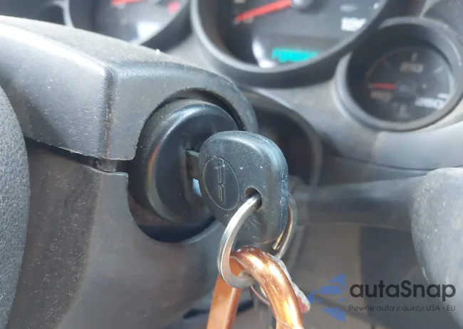 1GCEC14X58Z187804: 42548773