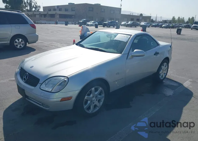 WDBKK47F5YF160242: 42549078