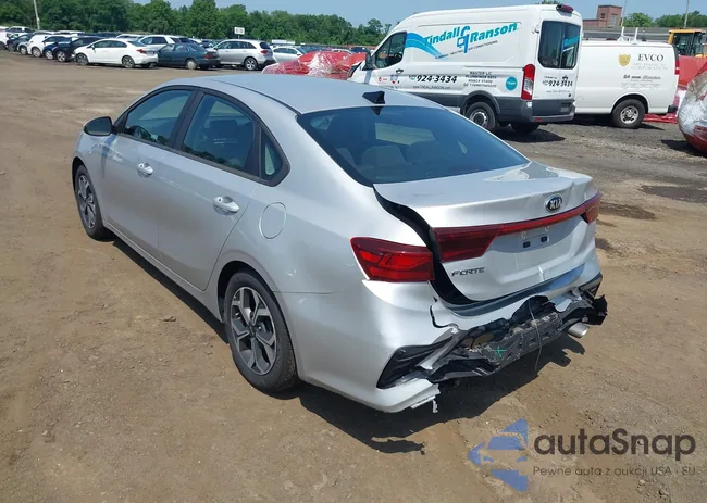 3KPF24AD0KE074381: 42548266