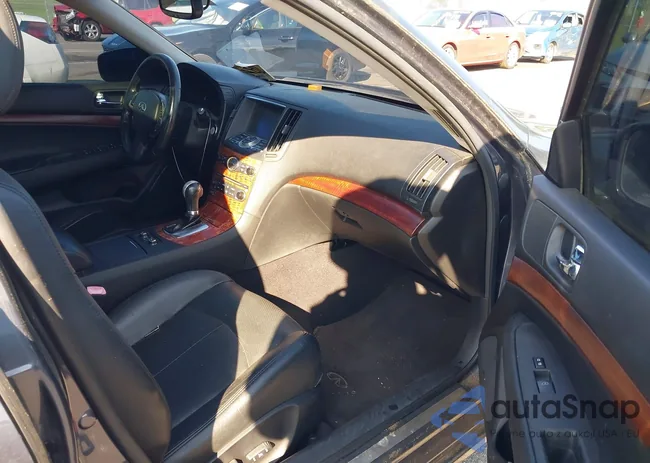 JNKCV61F69M352976: 42548442