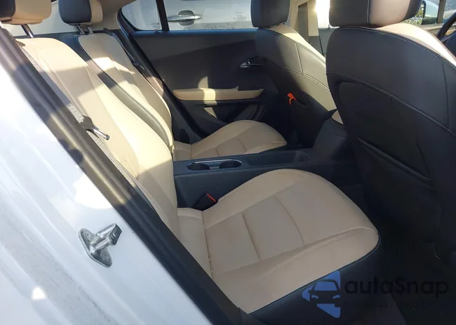 1G1RD6E44CU101865: 42549639