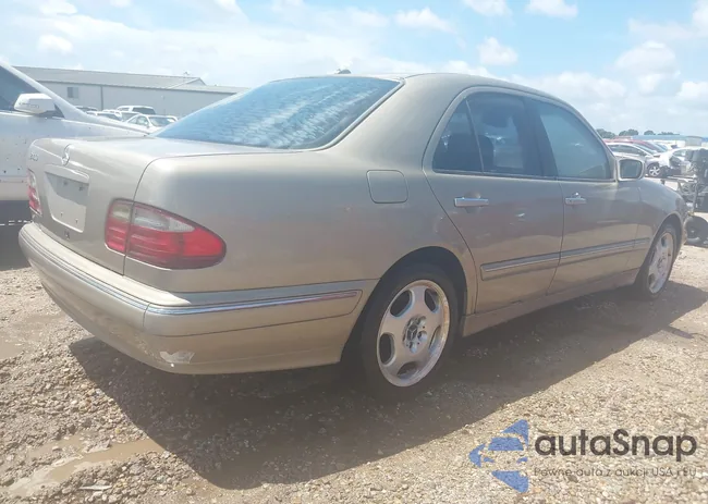 WDBJF70J61B261898: 42549736