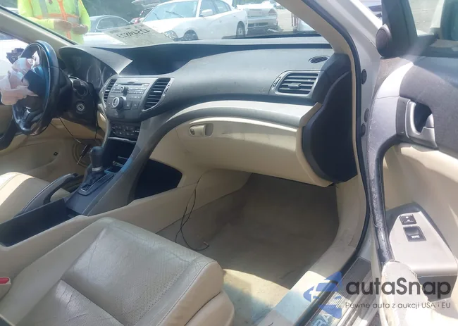 JH4CU26629C032953: 42549823