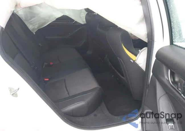 1HGCV2F32KA015898: 42549366