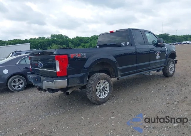 1FT7X2B62KEC76242: 42550765