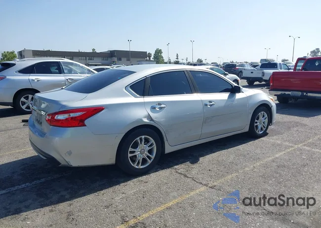 1N4AL3AP5GN336089: 42550796