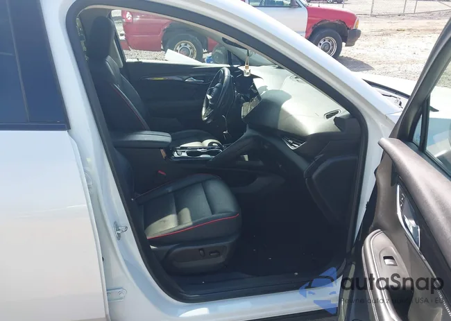 LRBFZNR44PD067804: 42550867