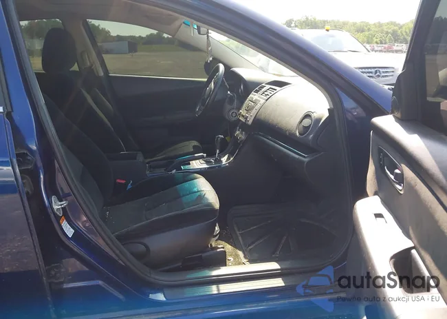 1YVHZ8CH9A5M25479: 42551052