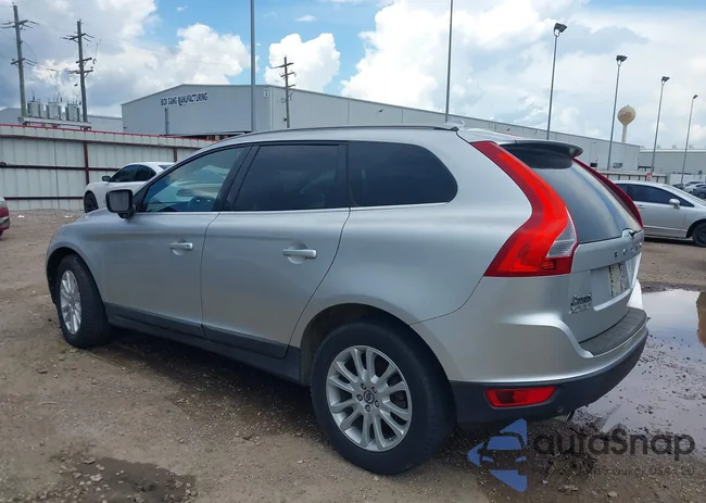 YV4992DZ5A2023651: 42551092