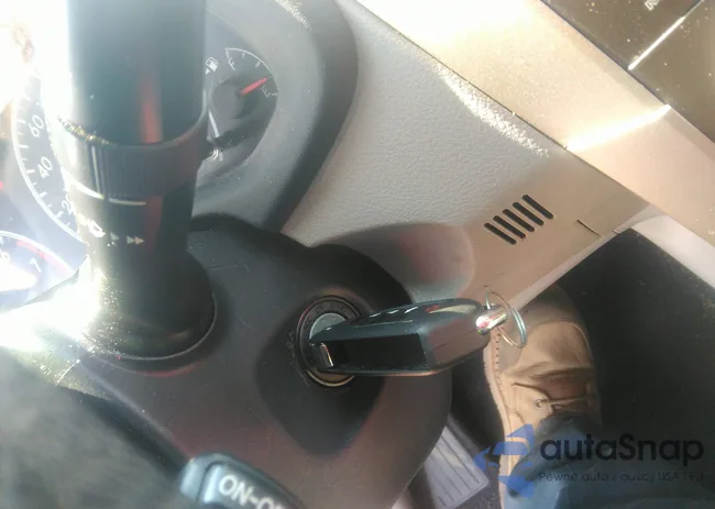 2T1BU4EEXBC686680: 42551148