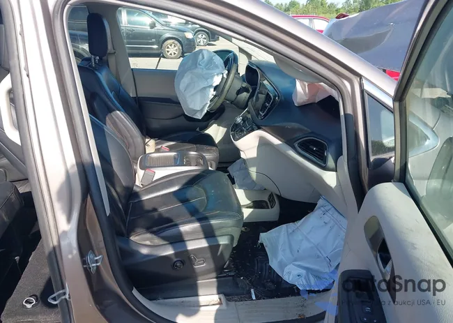 2C4RC1EG7JR144274: 42551551