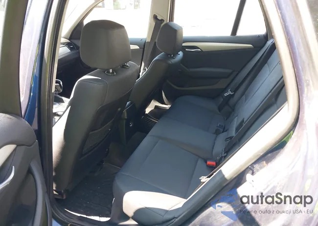 WBAVM1C54FVZ94104: 42551601