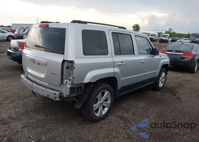 1C4NJPFB4CD673004: 42551641